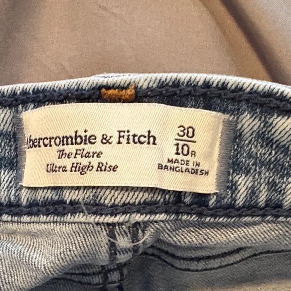 Abercrombie & Fitch size 30 / 10 Light Blue Wide Leg Jeans the flare ultra high - Picture 6 of 7